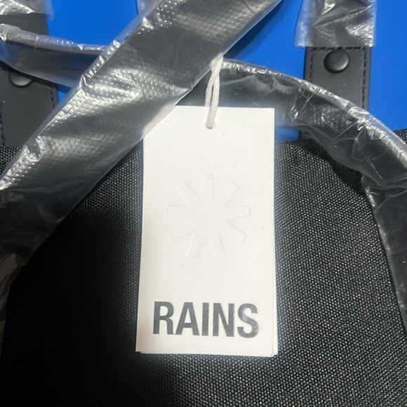 NWT RAINS Waterproof Backpack Mini in Silver - Picture 3 of 7